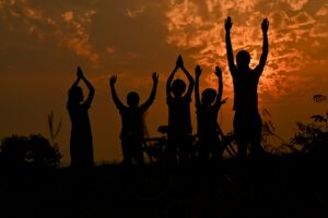 The philosophy of a healthy and thus sustainable (global) society